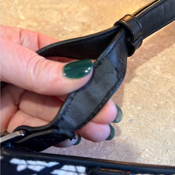 Vera Bradley Women's Trimmed Trapeze Crossbody Midnight Houndstooth - Picture 10 of 12